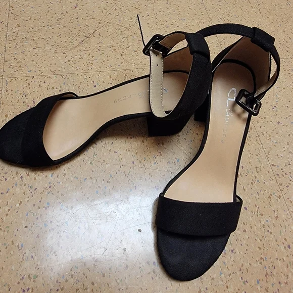 Like new sandal,only wore it once . Sandals These have only been worn once like | Mercari main image 3